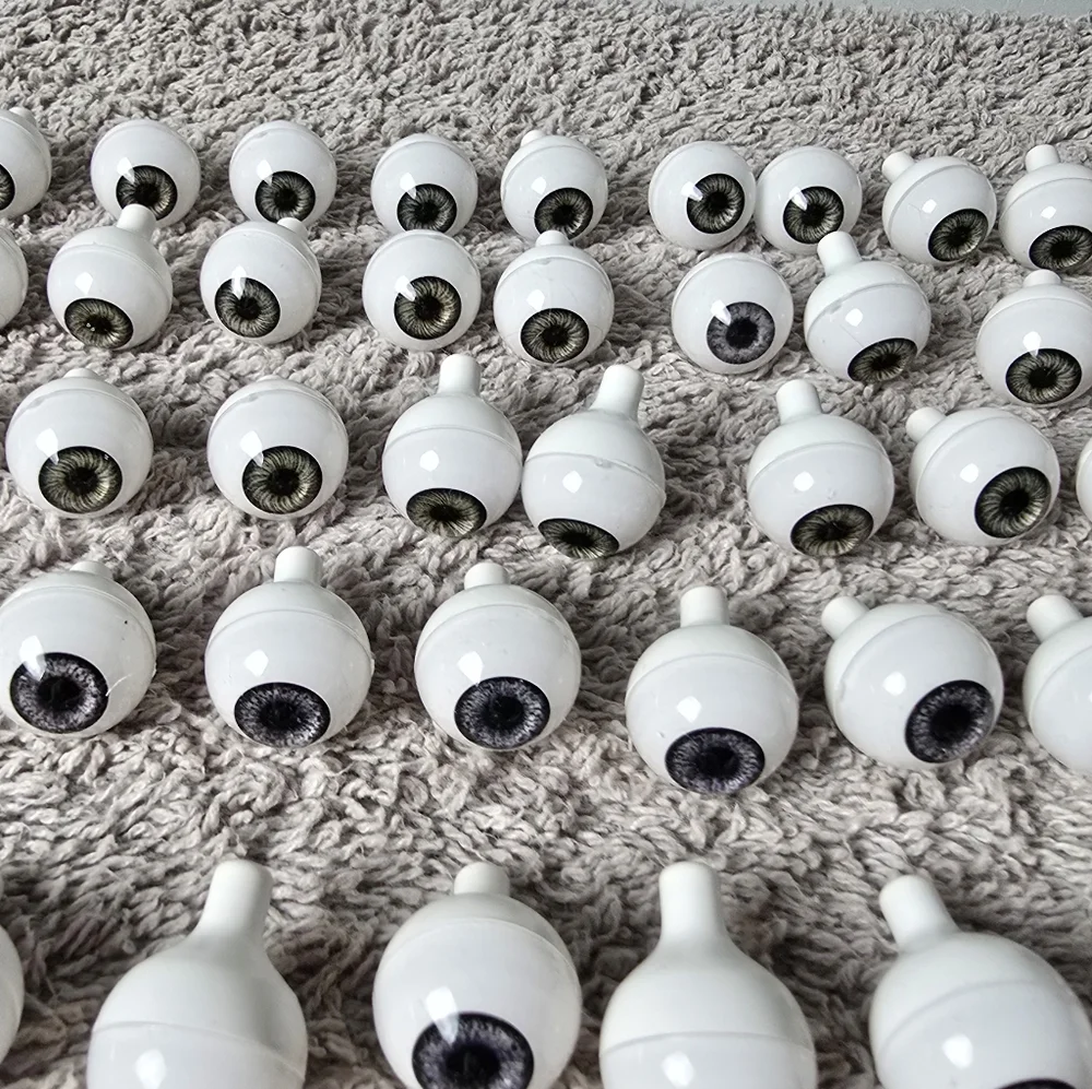 Vintage Tallina's 16 mm Acrylic Doll Eyes